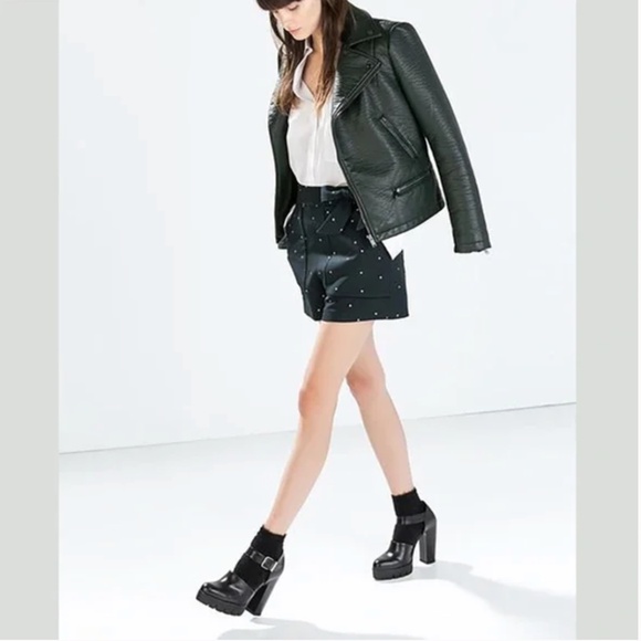 Zara High-Waist Dark Navy Polka Dot Tailored Shorts Size XS - Picture 11 of 11